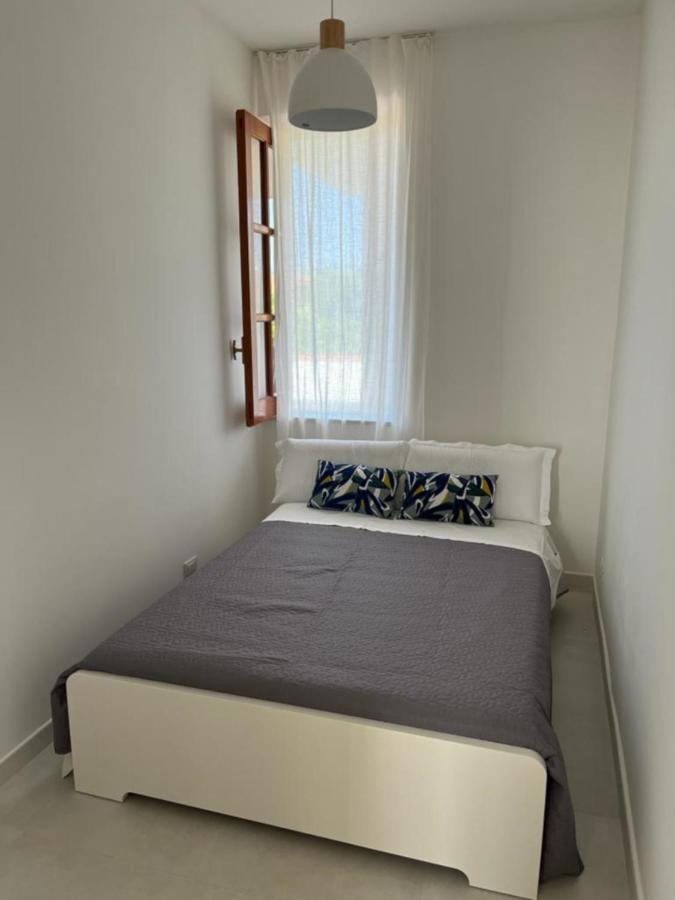 Villa Capri Holiday Home Кампофеличе ди Рокела Екстериор снимка